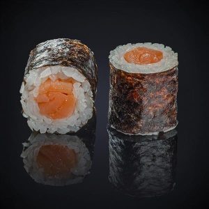 Ролл с лососем